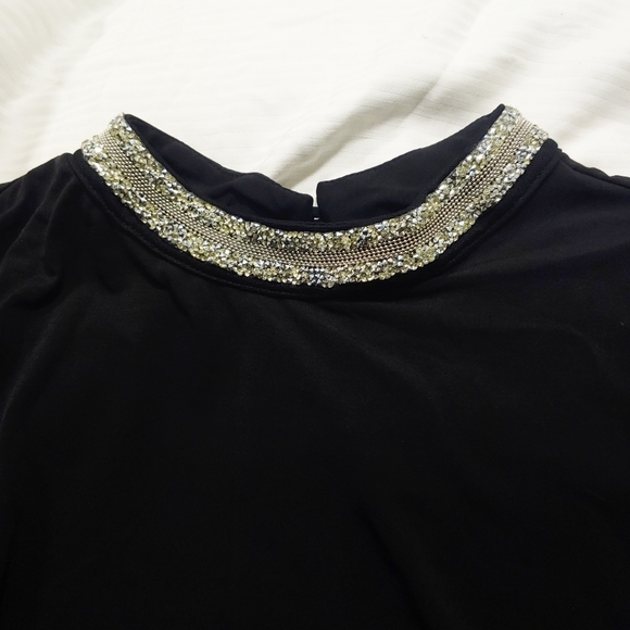 Moa Moa beaded neckline layered top - Picture 2 of 8